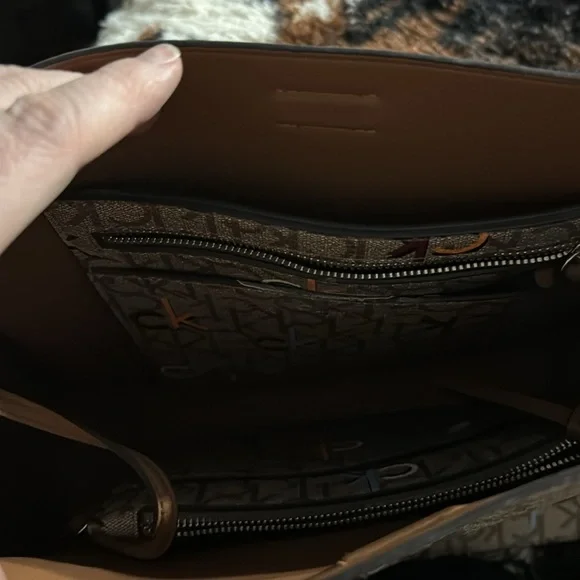 Calvin Klein large purse - Picture 2 of 5